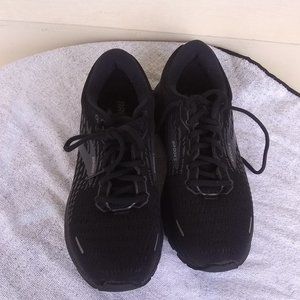 Brooks Ghost 13 Black Laced Up Comfortable Running Shoes Very Clean Size 9.5D...